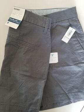 Old Navy Everyday Shorts Size 8 Grey Mid Rise NWT